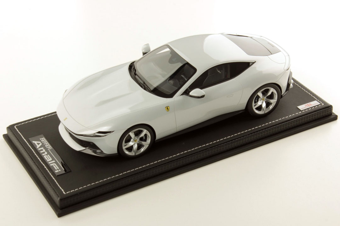 MR collection FE046B 1/18 Ferrari Amalfi Bianco Artico