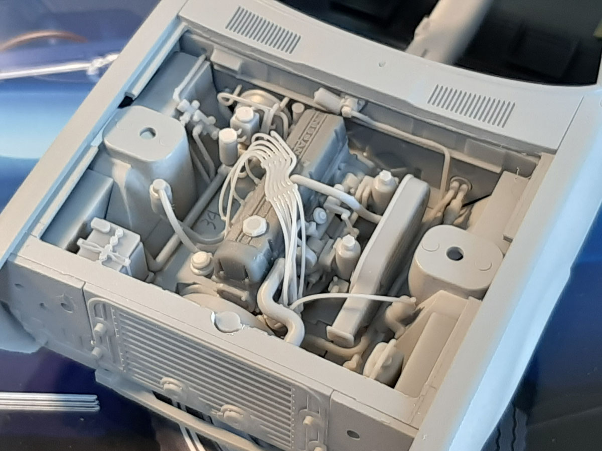 ** 予約商品 ** NewScratch / 臓物箱 24L20T 1/24 Nissan Skyline HT 2000GT-X (KGC110) 1972 Engine Parts set