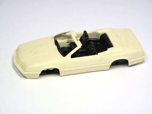 ALEZAN146 クライスラー LE Baron Cabriolet