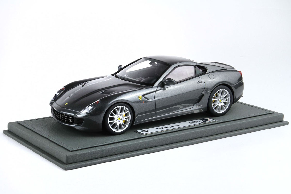 【お取り寄せ商品】 BBR1872BV 1/18 Ferrari 599 GTB Fiorano 2006 Manual Gear Grigio Silverstone（ケース付）