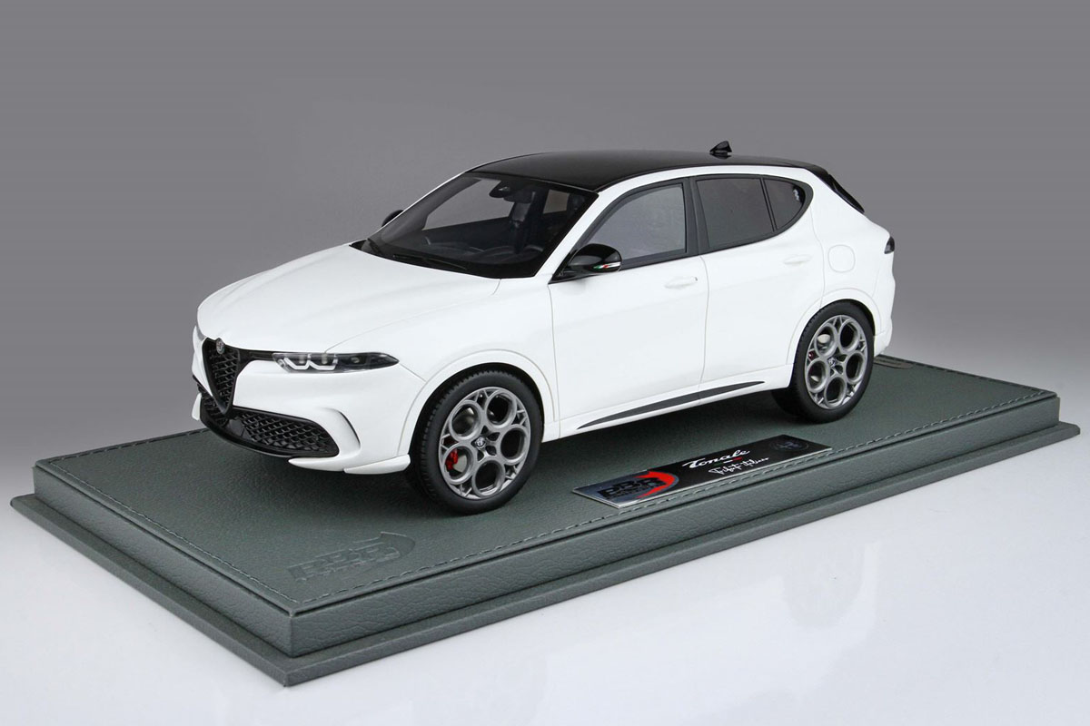 【お取り寄せ商品】 BBRC1858CV 1/18 Alfa Romeo Tonale Tributo Bianco Alfa Limited 24pcs （ケース付）