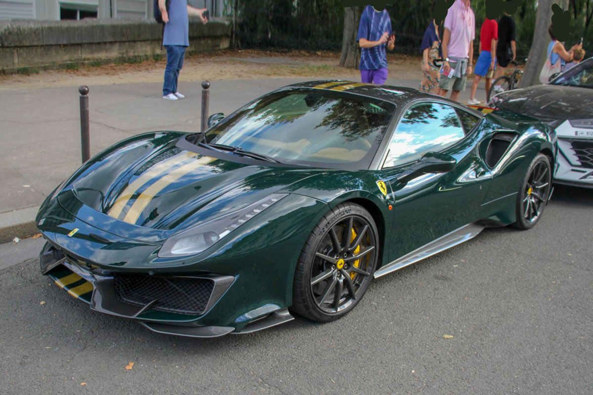 ** 予約商品 ** BBR Deluxe C202NDL 1/43 Ferrari 488 Pista British Green / Gold stripe