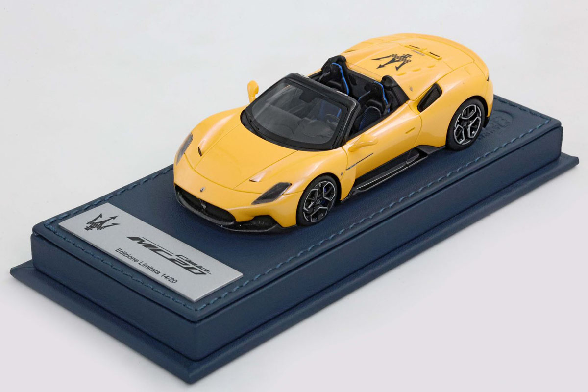 予約商品 ** BBRC276C1DLCZ Maserati MC20 Cielo Giallo Genio - Blue