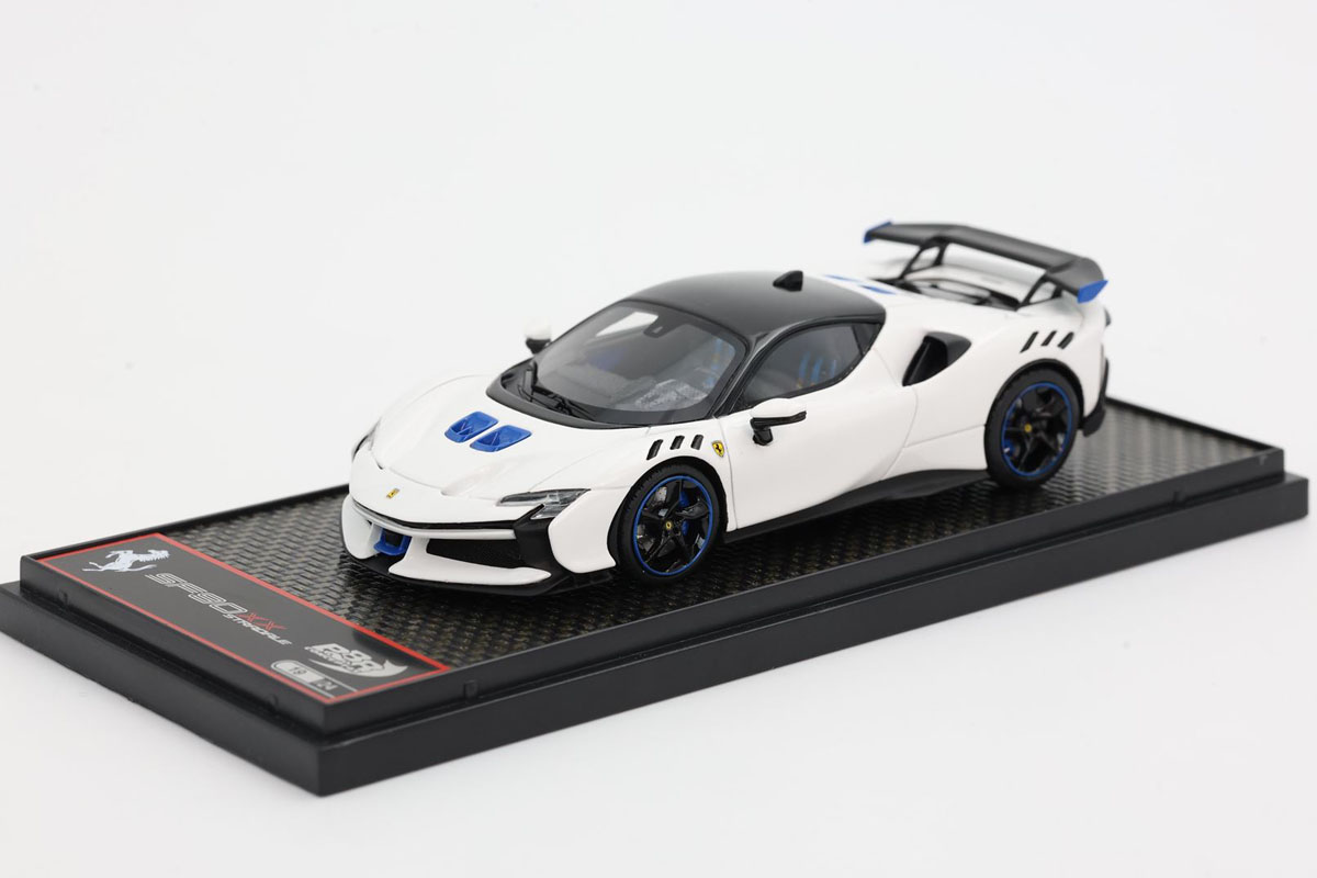 BBRC285L1 Ferrari SF90XX Stradale Bianco Cervino / Blue Limited 24pcs