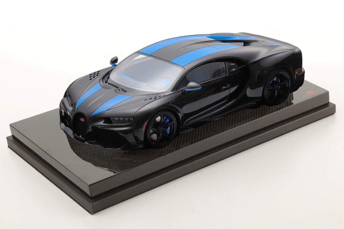 ** 予約商品 ** MR collection BUG012C 1/18 Bugatti Super Sport - Black Carbon / French Racing Blue Limited 99pcs