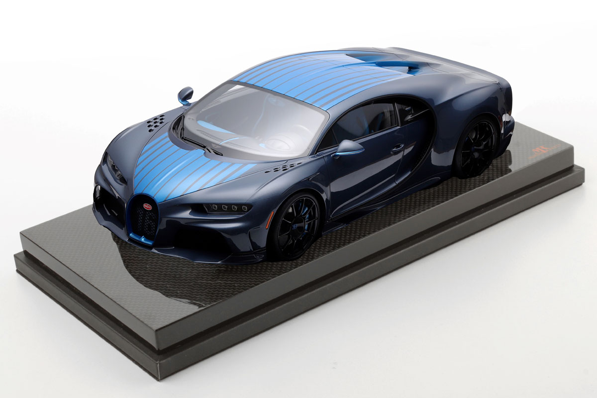 ** 予約商品 ** MR collection BUG012F 1/18 Bugatti Super Sport - Blue Carbon / Bugatti Light Blue Sport Limited 99pcs