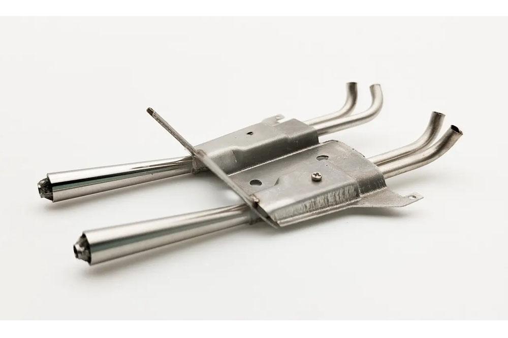 【お取り寄せ商品】 CMC A-033 1/18 Megaphone Exhaust Porsche 904 Carrera GTS