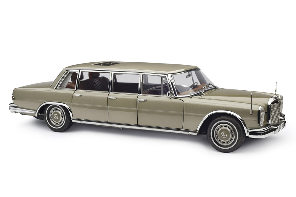 【お取り寄せ商品】 CMC M204 1/18 Mercedes-Benz (W100) 6-door Pullman with sunroof