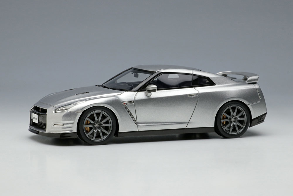【お取り寄せ商品】 EIDOLON EM414C Nissan GT-R 2014 (Premium edition) Ultimate Silver Metallic