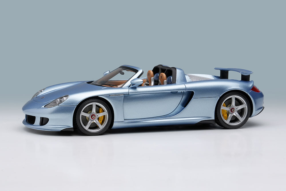 EIDOLON EM567B Porsche Carrera GT 2004 (Rear Wing Up) Horizon Blue Metallic Limited 100pcs