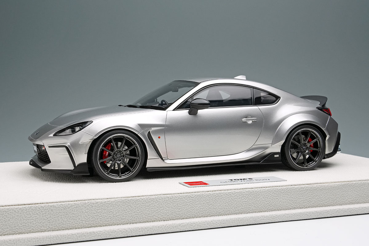 アイドロン EML120E 1/18 トムス GR86 ワイドボディ 2022 アイス