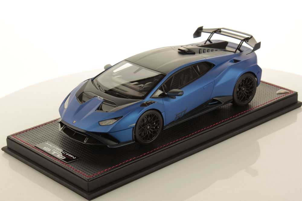 MR collection LAMBO044SA 1/18 Lamborghini Huracan STO Blu Aegeus Limited 60pcs