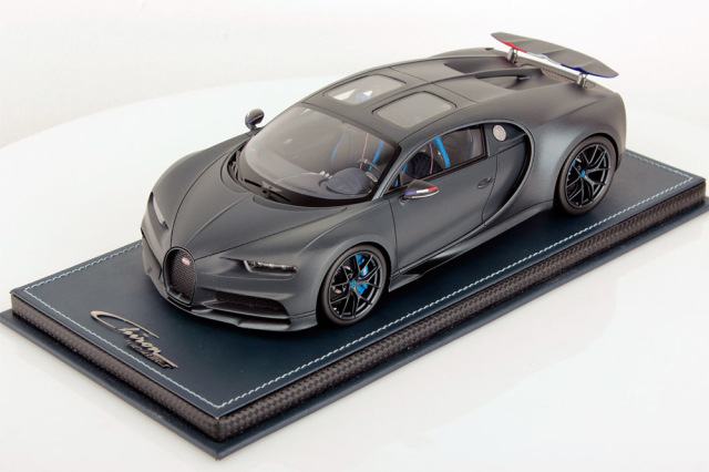 MR collection BUG08-110 1/18 Bugatti Chiron Sport 110 Ans (Wing up) Limited 299pcs