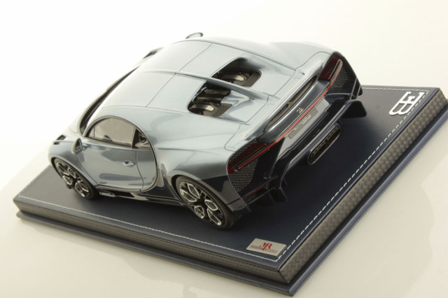 MR collection BUG16A 1/18 Bugatti Chiron Profilee Argent