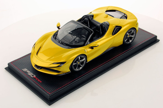 MR collection FE032A 1/18 Ferrari SF90 Spider Giallo Montecarlo