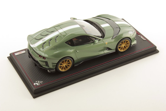 MR collection FE033SE5 1/18 Ferrari 812 Competizione Verde