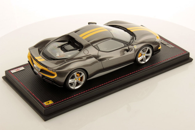 MR collection FE035B 1/18 Ferrari 296GTB Assetto Fiorano ミニカー
