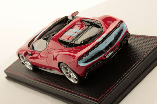 MR collection FE037B 1/18 Ferrari 296GTS Rosso Corsa