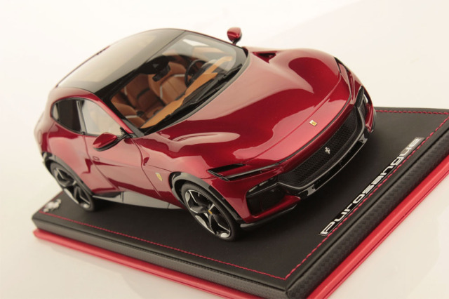MR collection FE038D 1/18 Ferrari Purosangue Rosso Portofino