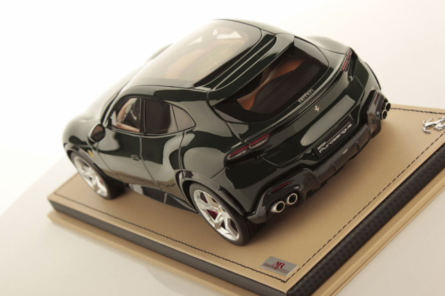 MR collection FE038SE2 1/18 Ferrari Purosangue Verde British