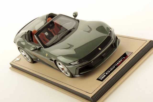 MR collection FE044A 1/18 Ferrari 12 Cilindri Spider Verde Toscana