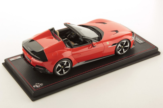 MR collection FE044SE 1/18 Ferrari 12 Cilindri Spider Rosso Dino
