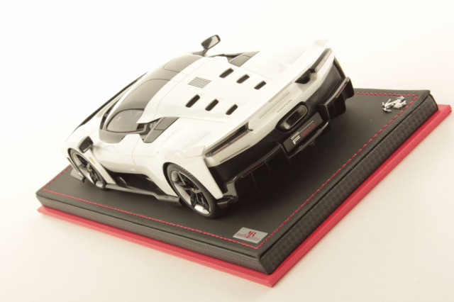 MR collection FE045C 1/18 Ferrari F80 Bianco Italia ミニカー