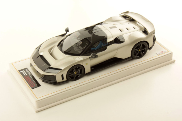 MR collection FE045SE2 1/18 Ferrari F80 Alluminio Lucido Limited 49pcs