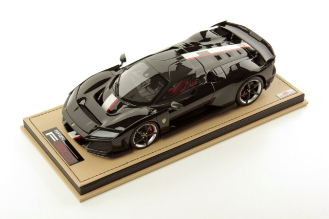 MR collection FE045SE3 1/18 Ferrari F80 Nero Daytona with Livery