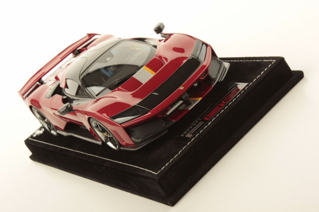 MR collection FE045SE4 1/18 Ferrari F80 Rosso Magma with