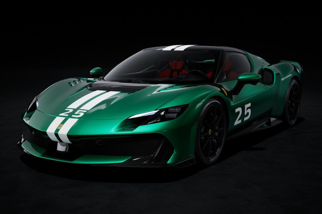 ** 予約商品 ** MR collection FE048A 1/18 Ferrari 296 Speciale Verde Nurburgring with Livery