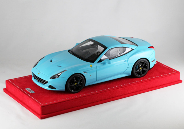 MRコレクション FE11AB 1/18 フェラーリ カリフォルニア T Closed roof Baby Blue （ケース付） 15台限定