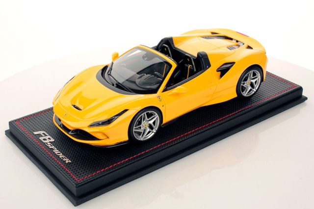 MR collection FE029A 1/18 Ferrari F8 Spider Giallo Modena