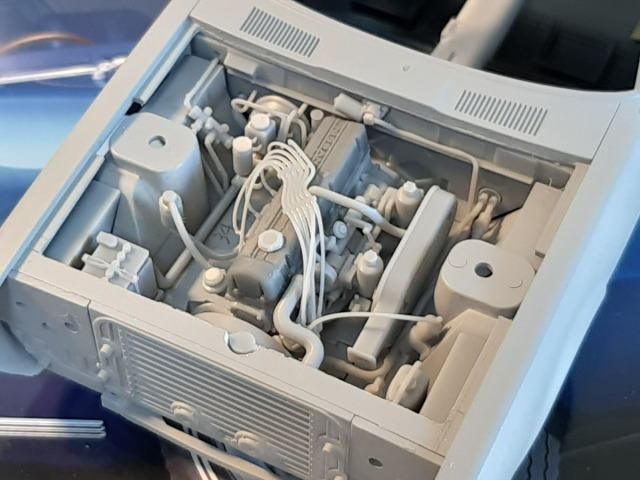 ** 予約商品 ** NewScratch / 臓物箱 24L20T 1/24 Nissan Skyline HT 2000GT-X (KGC110) 1972 Engine Parts set