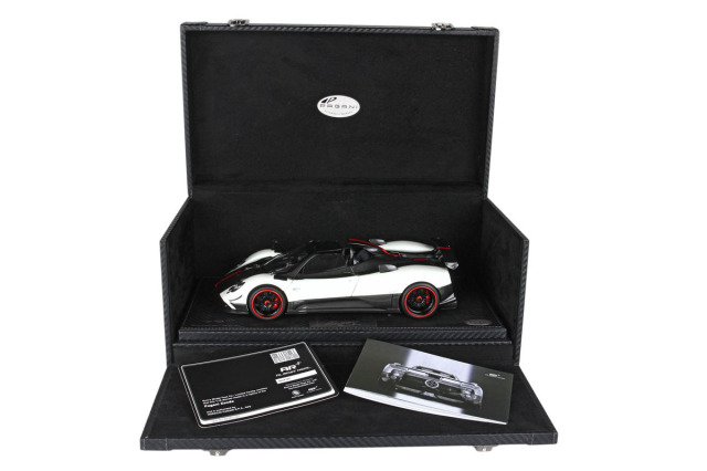 BBR - Almost Real 1/18 Pagani Zonda Cinque Roadster (Diecast