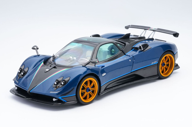 ** 予約商品 ** BBR - Almost Real 1/18 Pagani Zonda Tricolore (Diecast full open) -BASIC PACK