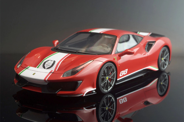 ALPHA Model 1/24キット AM02-0076 Ferrari 488 PISTA ミニカー専門店