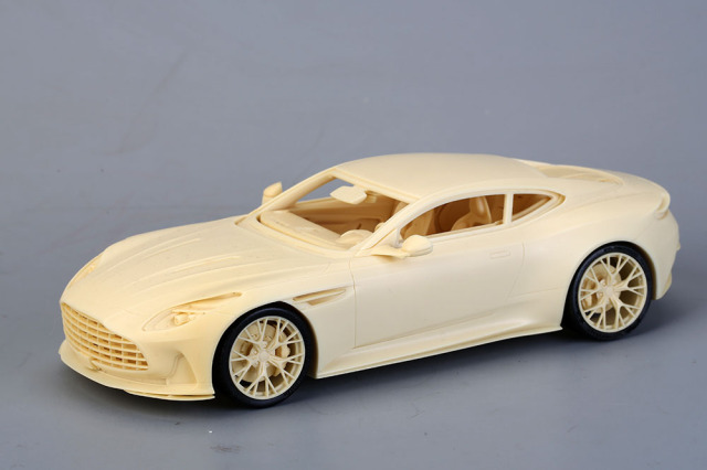 ALPHA Model 1/24キット AM02-0078 Aston Martin DB12 ミニカー