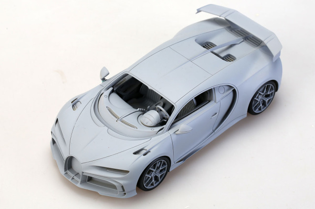 ALPHA Model 1/24キット AM02-0082 Bugatti Chiron Pur Sport ミニカー