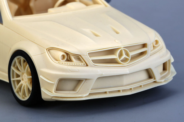 Mercedes-Benz C63 AMG ホワイト ミニカー NewRay 1/24 メルセデスベンツ C63 AMG ホワイト