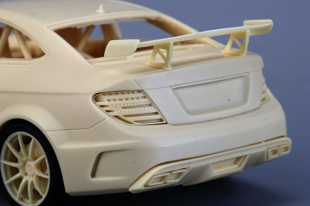ALPHA Model 1/24キット AM02-0083 Mercedes-Benz C63 AMG Black