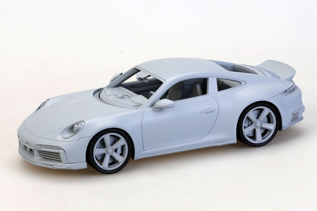 アルマン ALPHA Model 1/24キット AM02-0097 Porsche 911(992) Sport Classic