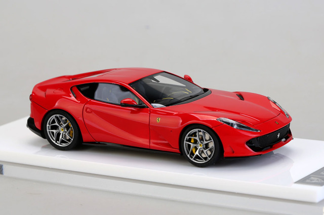 ** 予約商品 ** Alpha Model 1/43キット AM43-0002 Ferrari 812 Superfast