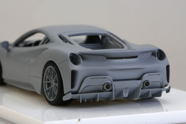 予約商品 ** Alpha Model 1/43キット AM43-0008 Ferrari 488 Pista