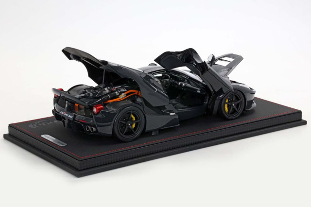 予約商品 ** BBR 182244 1/18 La Ferrari Full Carbon (Diecast Full