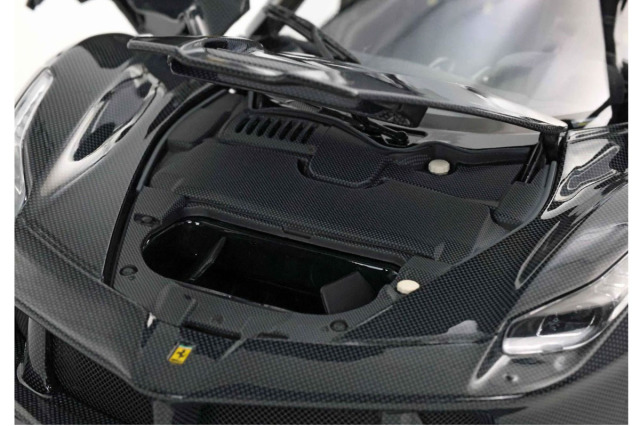 予約商品 ** BBR 182244 1/18 La Ferrari Full Carbon (Diecast Full