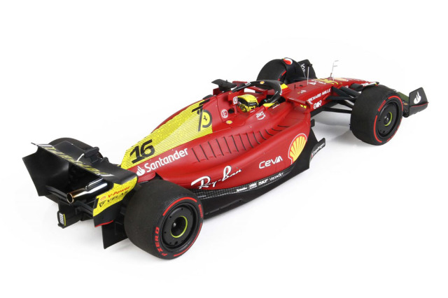 【新品未使用 イタリアBBR製】購入金額　57,200円 F1フェラーリ1/18 Amazon.com: BBR 1/18 - FERRARI F1-75 - Charles Leclerc