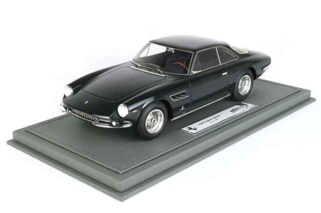 お取り寄せ商品】 BBR1841HV 1/18 Ferrari 500 Superfast 1965 Serie