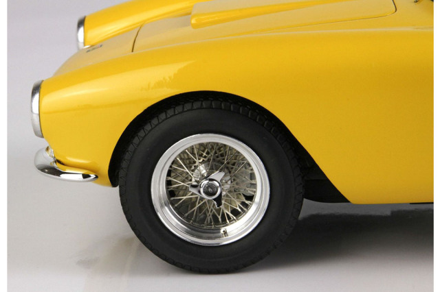ミニカー　1/18 Ferrari 250 SWB Short Wheel Base ケース無 [BBR1861A] Amazon.com: BBR 1959 Ferrari 250 SWB GT Berlinetta Paseo