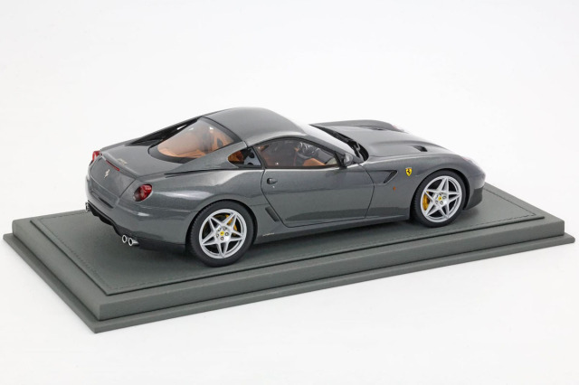 予約商品 ** BBR1872B1V 1/18 Ferrari 599 GTB Fiorano 2006